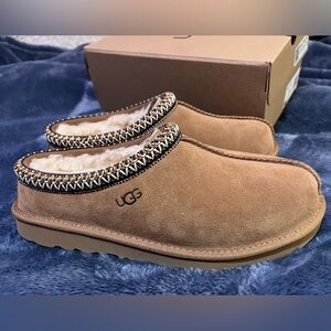 Brand new UGG Tasman / kids size 6 (24.5 cm) / chestnut